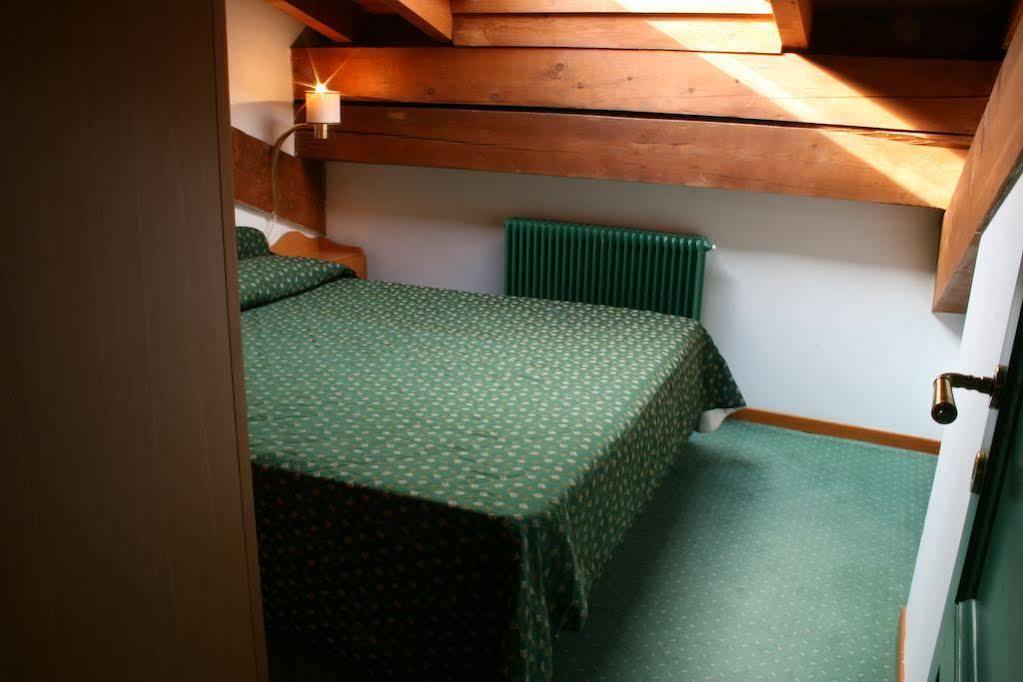 Residence Hotel Sport Campiglio Madonna エクステリア 写真